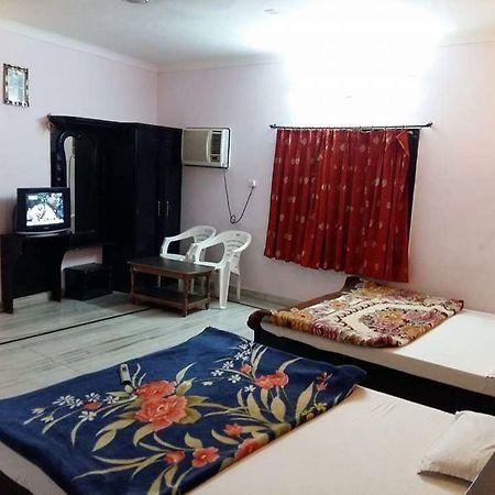Hotel Shreeji Sharan Натгдвара Екстер'єр фото