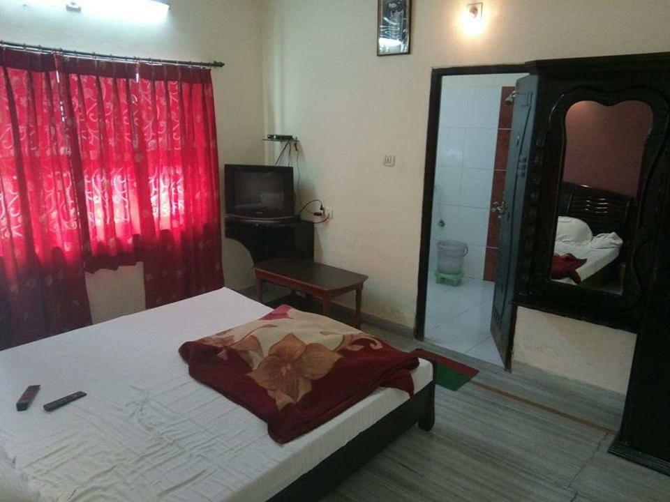 Hotel Shreeji Sharan Натгдвара Екстер'єр фото