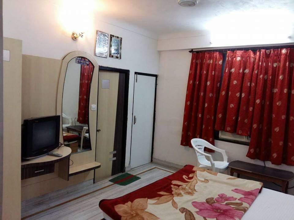 Hotel Shreeji Sharan Натгдвара Екстер'єр фото