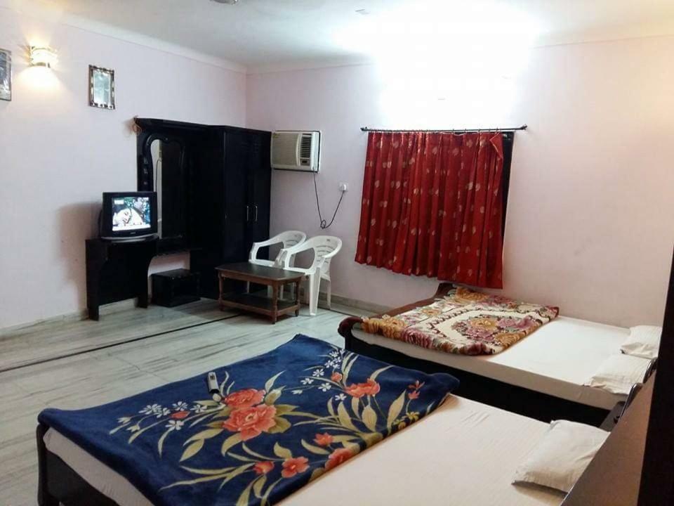 Hotel Shreeji Sharan Натгдвара Екстер'єр фото